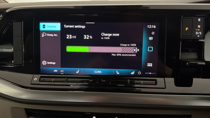 Volkswagen Multivan 1.5 TSI eHybrid Life 5dr 4MOTION DSG Estate - Image 42